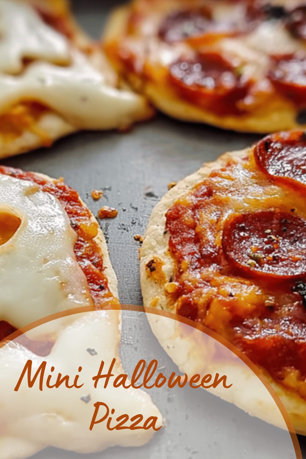 Mini Halloween Pizza