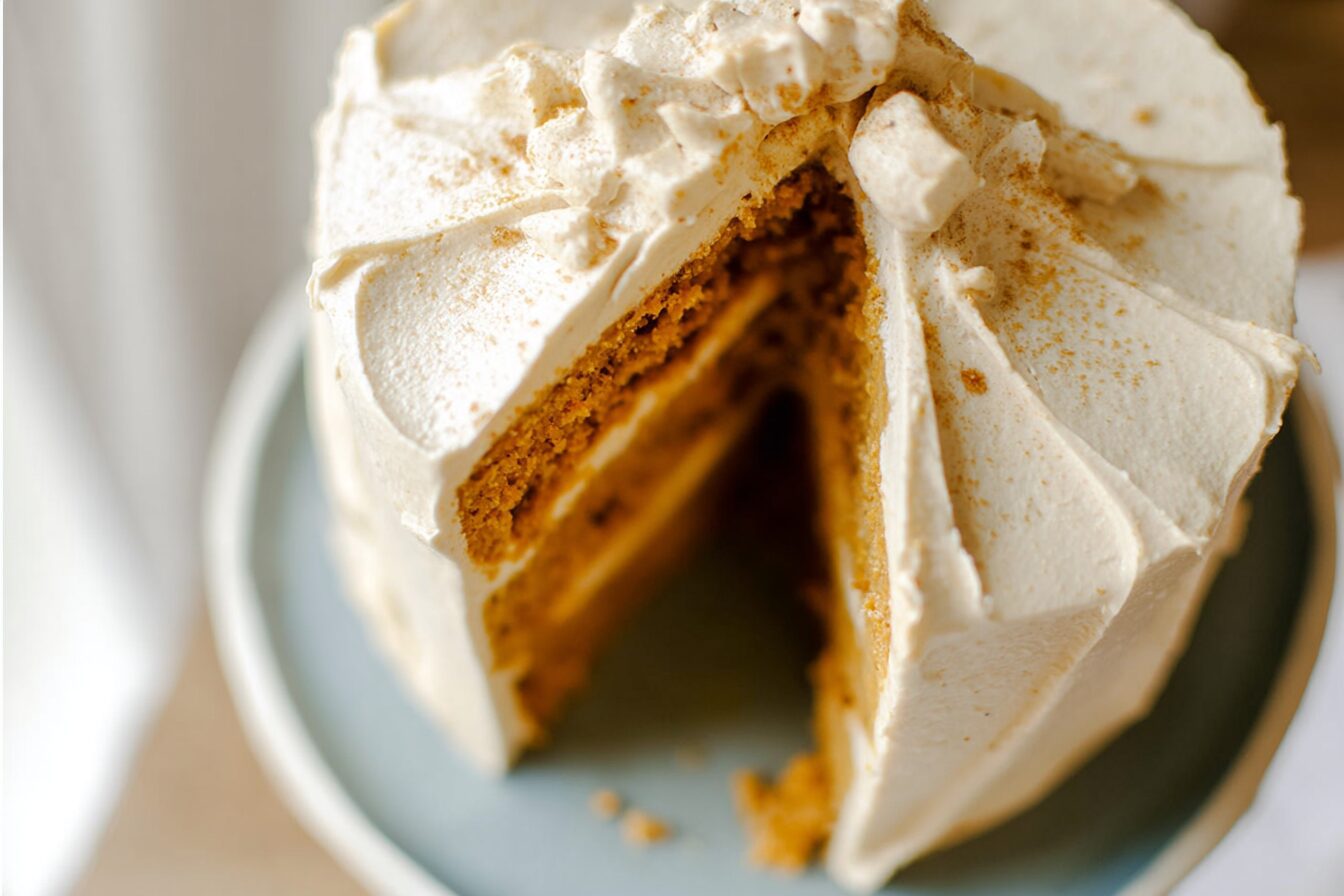 Pumpkin Cheesecake Cake