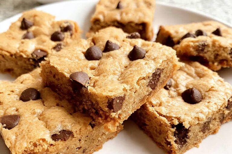 Chocolate Chip Cookie Bars 54.png